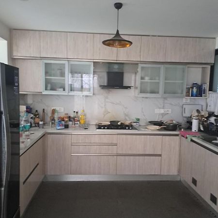 Отель Brigade Orchards Devanahalli Экстерьер фото